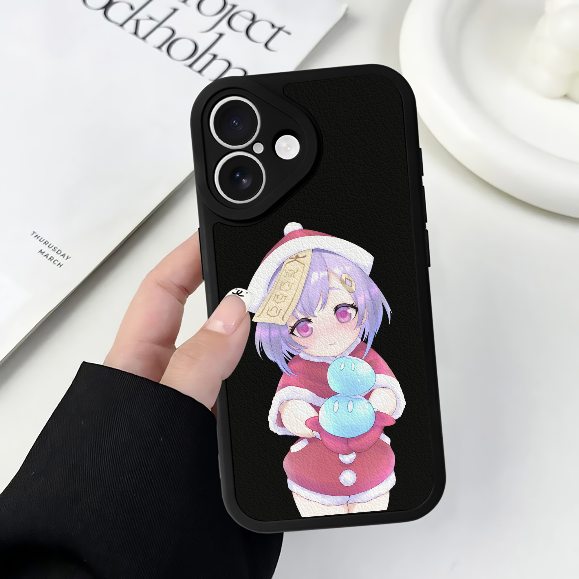 げんし神 七七 なな  genshin Nana 【iPhone 16シリーズ対応】シリコンスマホケース（レザー調） 材質：シリコン